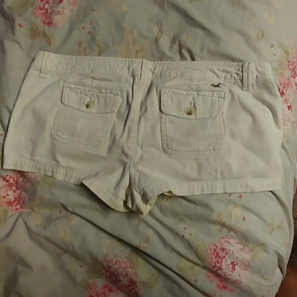 Shorts - Picture 2 of 2